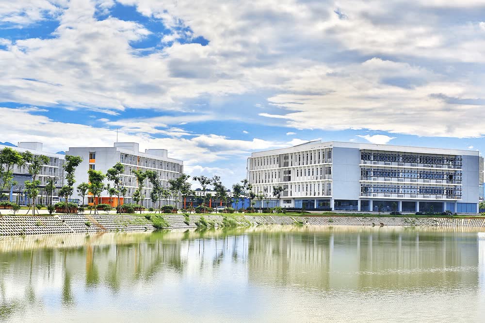 Khu công nghệ cao Hòa Lạc